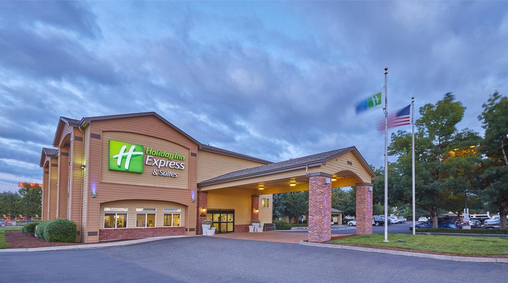 La Quinta Inn & Suites By Wyndham スプリングフィールド エクステリア 写真