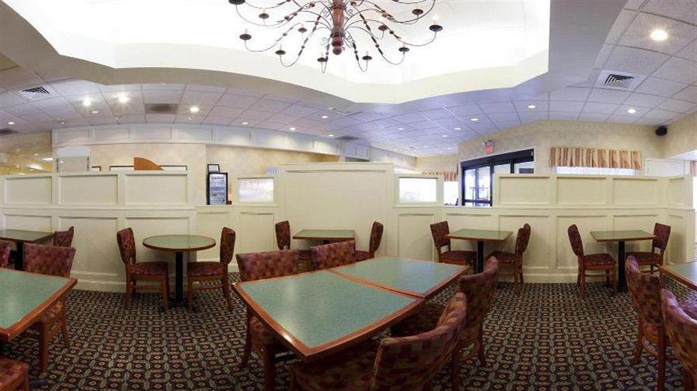 La Quinta Inn & Suites By Wyndham スプリングフィールド エクステリア 写真