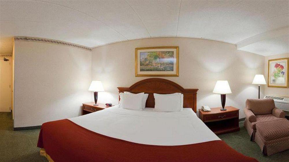 La Quinta Inn & Suites By Wyndham スプリングフィールド エクステリア 写真