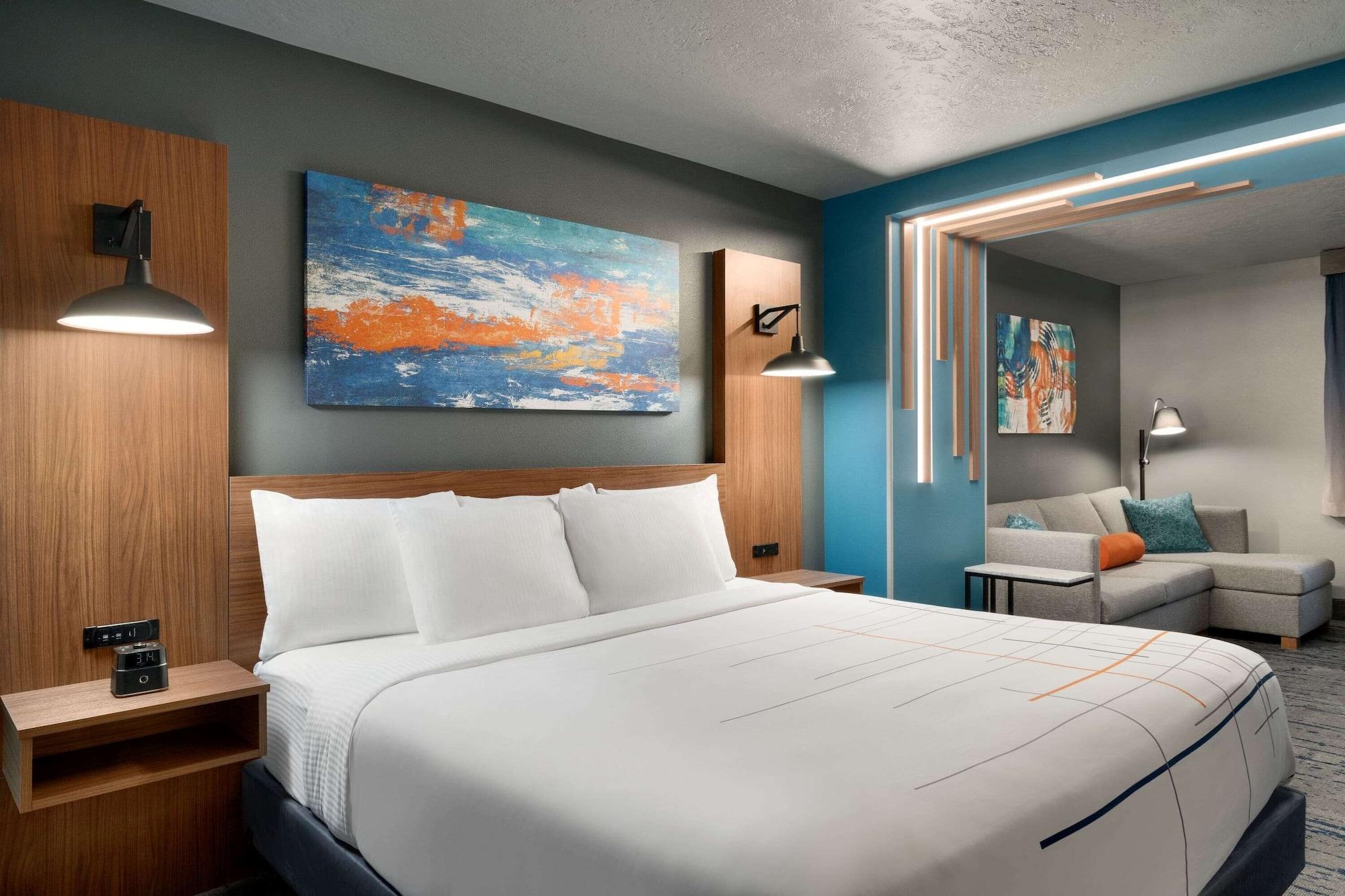 La Quinta Inn & Suites By Wyndham スプリングフィールド エクステリア 写真